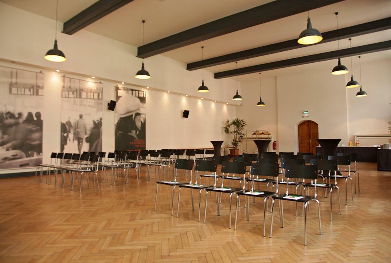 Gls Studio Hotel Берлин Экстерьер фото