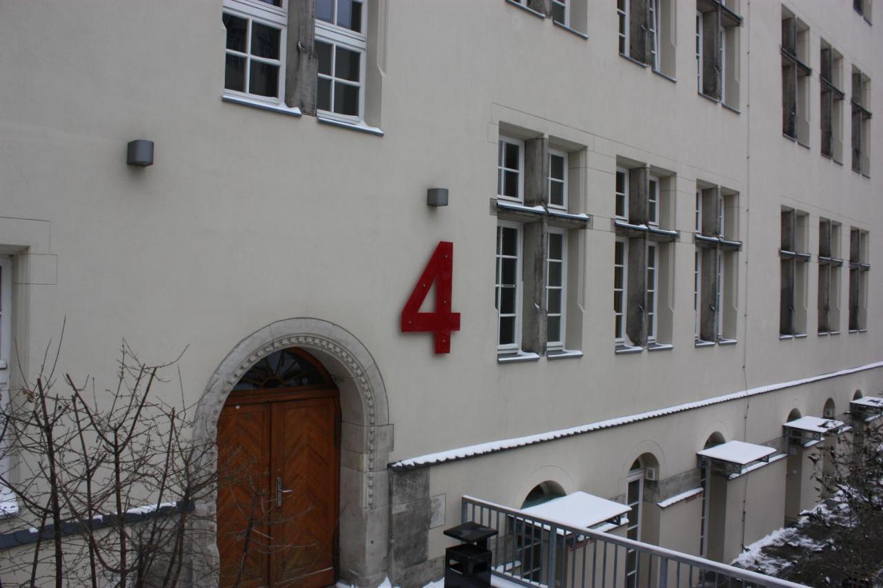 Gls Studio Hotel Берлин Экстерьер фото
